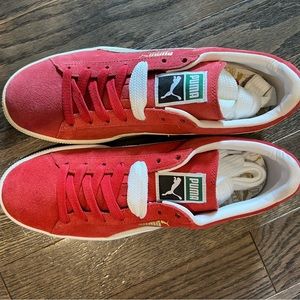 Men’s 9.5 puma sneakers